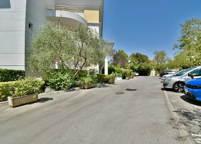 Bella Vista Avec Parking *