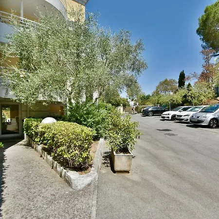 Bella Vista Avec Parking Ле-Канне