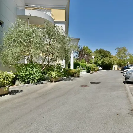 Bella Vista Avec Parking *